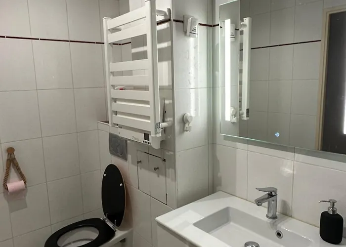 Cosy Proche Gare Apartmán *